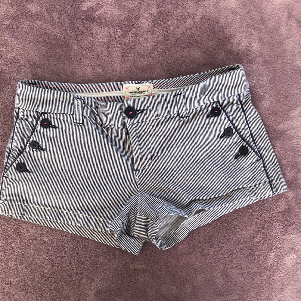 AE blue and white stipe w/ pink stitch shorts